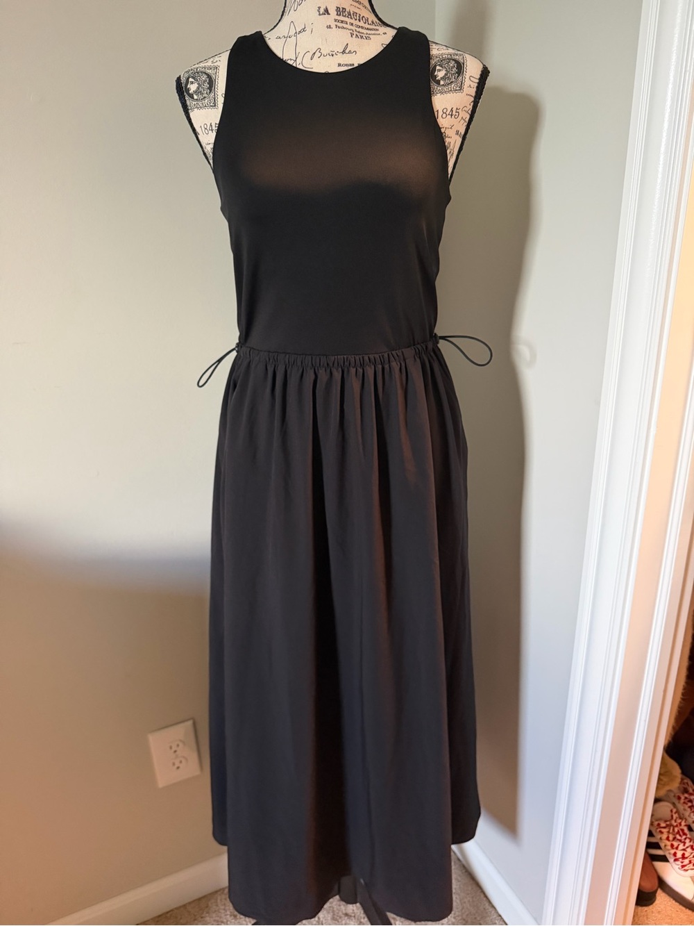 Lou & Grey Classic Black Sleeveless Women’s Dress size S